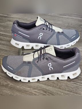 B9 On Running Cloud Men's Size 10.5 Black Grey Swiss Engineering Athletic Shoes